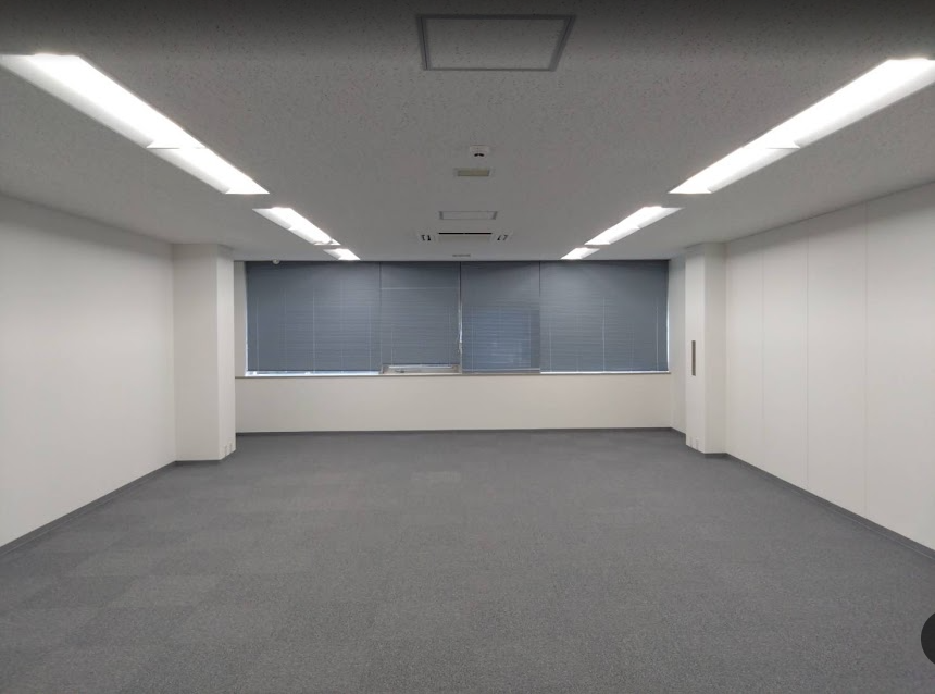 大阪市北区（梅田）テナントビル原状回復 タイルカーペット張替え・エアコン洗浄・美装完了