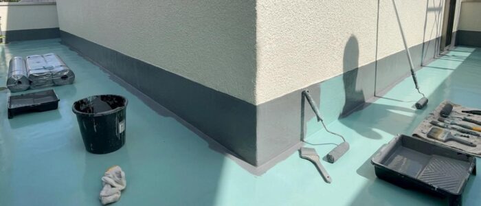 大阪市防水工事　ウレタン防水作業